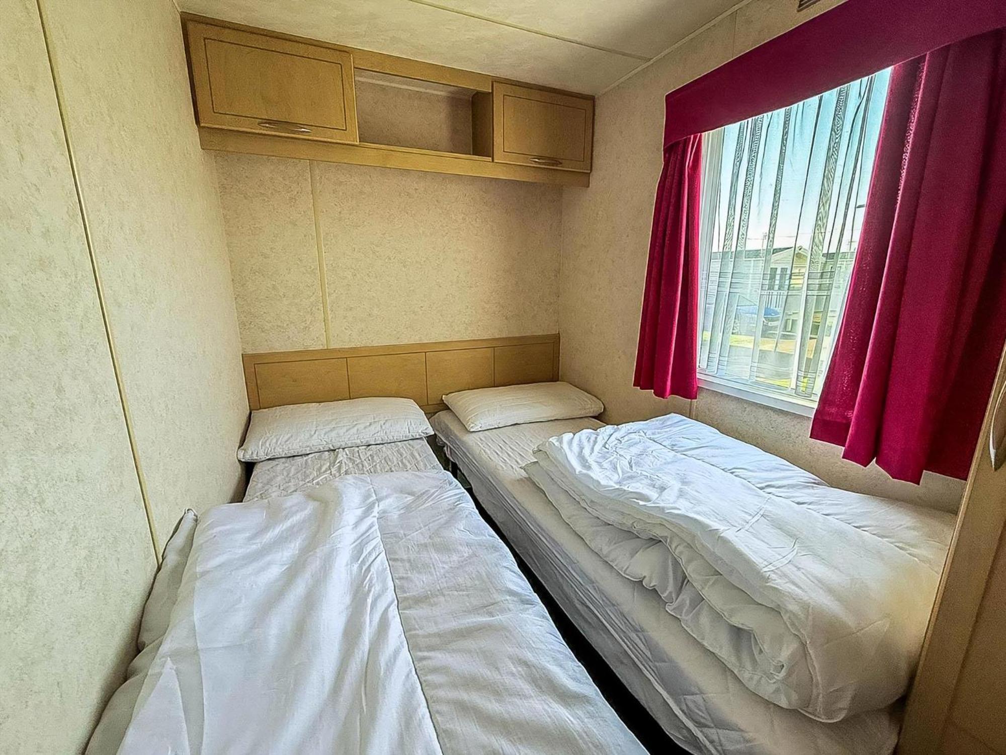 Campsite Great 6 Berth Caravan With Side Decking In Ref 21054a